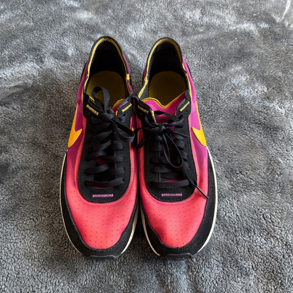 Nike Waffle One Active Fuchsia Orange Black DA7995-600 Men's Size 10.5